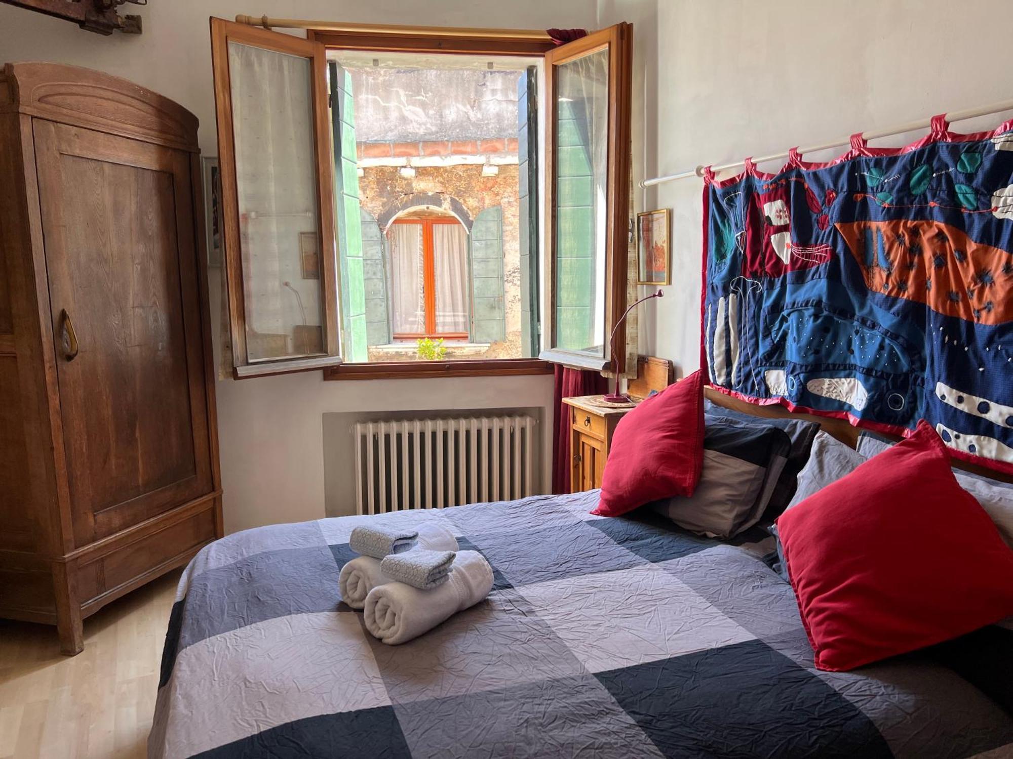 Ai Miracoli Apartment Venesia Bagian luar foto